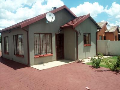 House For Sale in Soshanguve East, Soshanguve