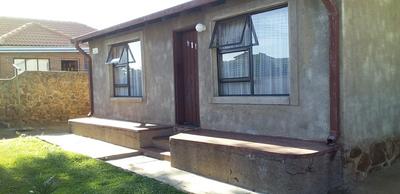 House For Sale in Soshanguve F, Soshanguve