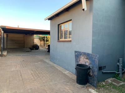 House For Sale in Pretoria West, Pretoria