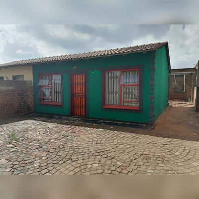 House For Sale in Olievenhoutbosch, Centurion